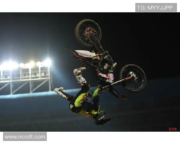 深圳滑板队在世界攀岩锦标赛中的精彩表现与节奏分析