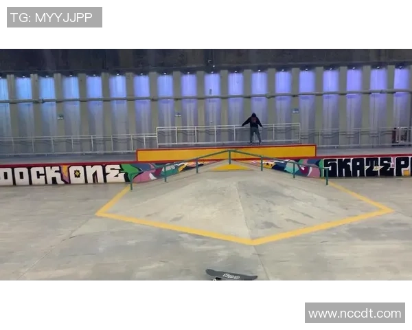 滑板深度解析：上海滑板队的防守与反击策略全揭秘